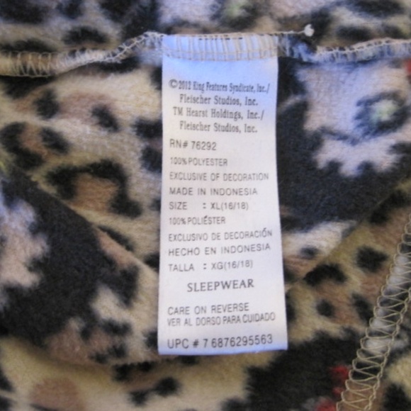 Betty Boop Fleece Pajama Top - Picture 5 of 6